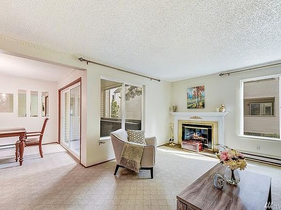 5th image of 14636 NE 45th St APT C5