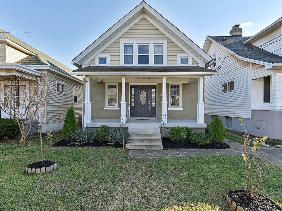 1st image of 444 E Lee St