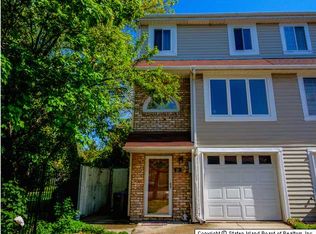 31 Leigh Ave, Staten Island, NY 10314