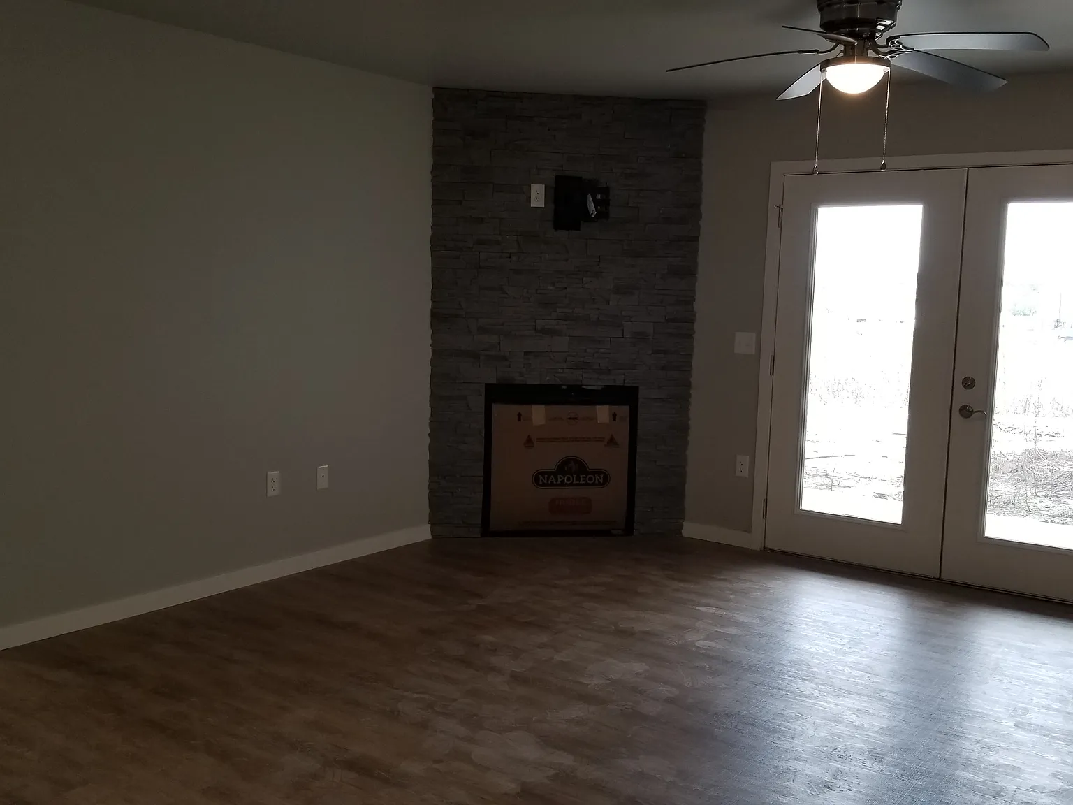 2 bed, 1250 sqft, $1,275 — Photo 2