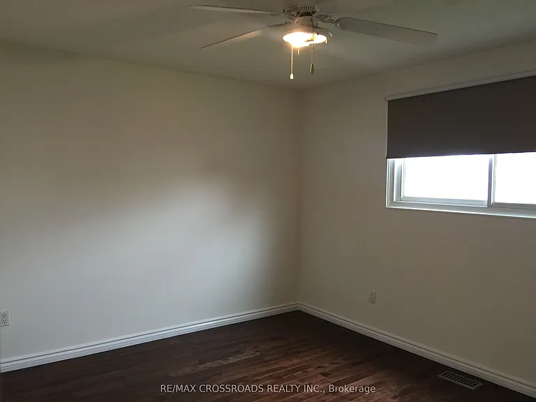 11 Lawnhurst Dr — Photo 6