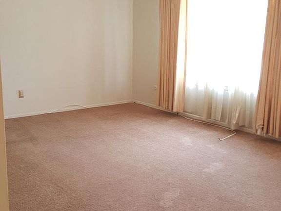 5th image of 1414 Laurel Valley Dr #1