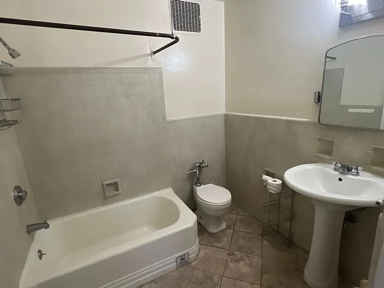 2041-2043 Wightman St — Photo 11