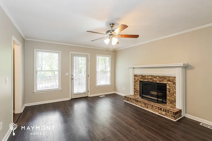 2323 Casaba Dr — Photo 5