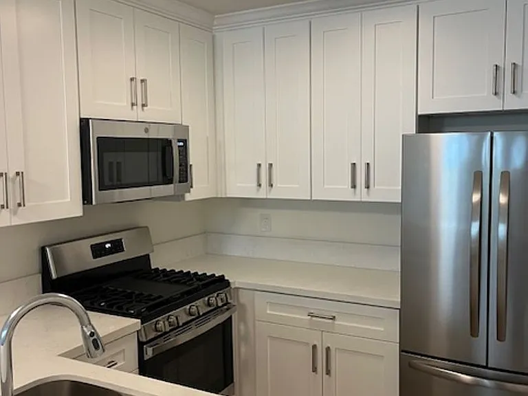 33 Driftwood St — Photo 24