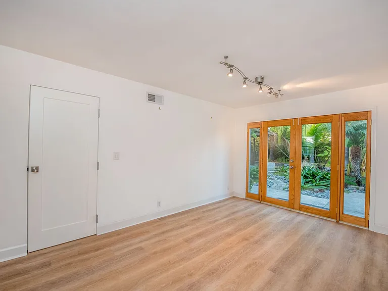 9941 Hot Springs Dr — Photo 10