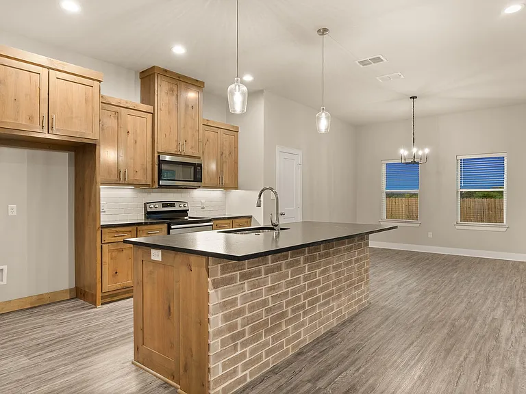 1617 Legacy Dr — Photo 2