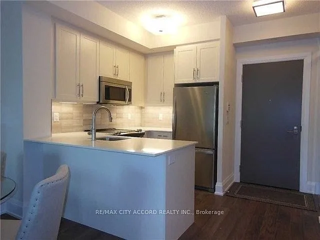 1 Old Mill Dr #128 — Photo 4
