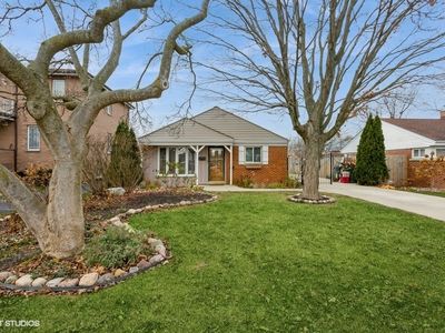 7922 N Neva Ave, Niles, IL, 60714