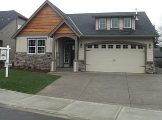 228 Finneys Ave, Molalla, OR