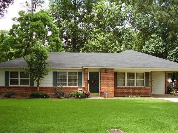 955 Parkwood Dr, Montgomery, AL 36109
