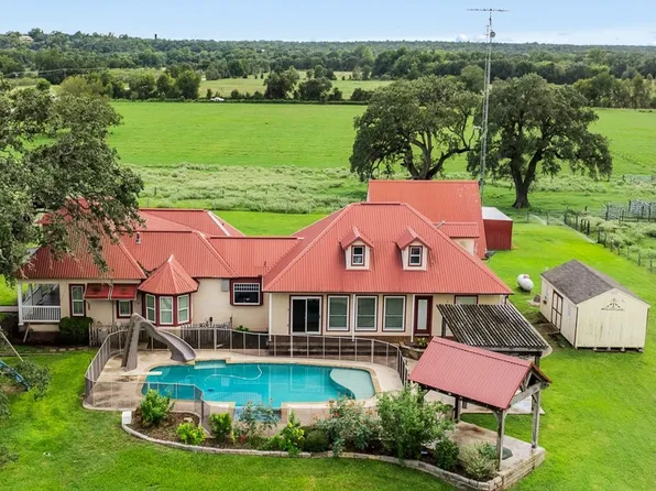 2610 Fm 609, La Grange, TX 78945