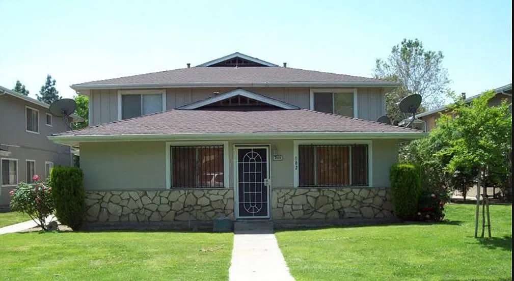 2 bed, 800 sqft, $1,400 — Photo 1