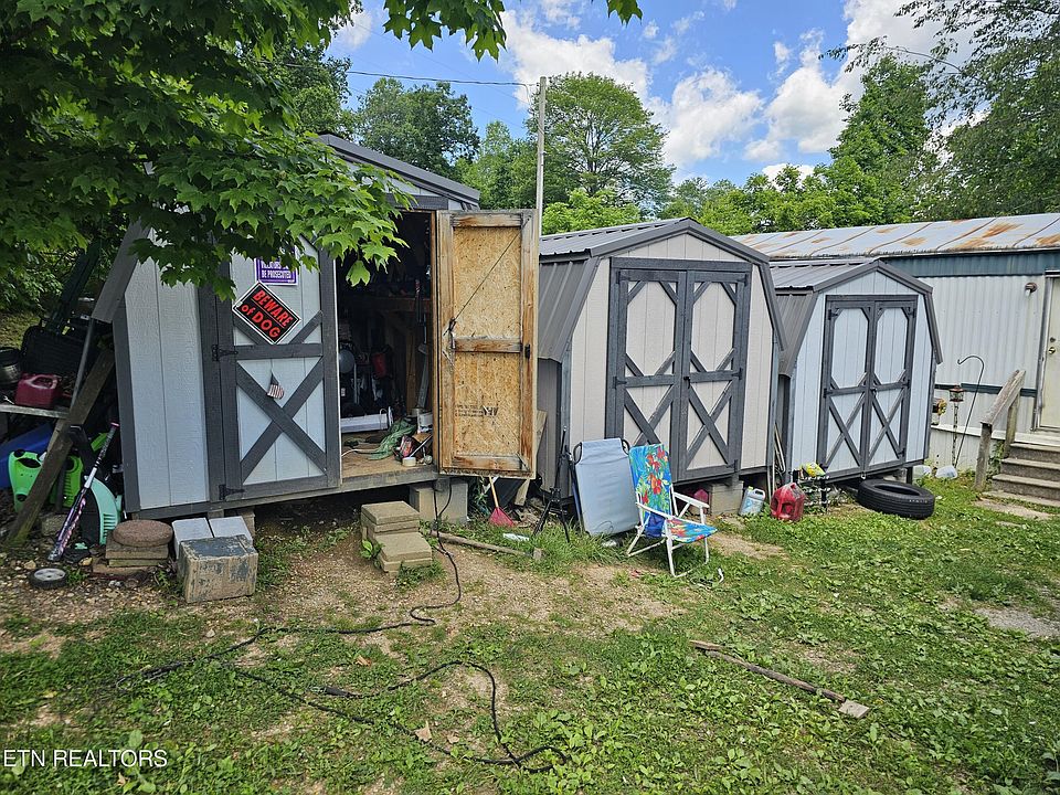 2nd image of 169 Metcalf Ln