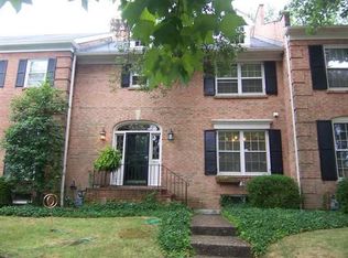 6612 Deep Creek Dr, Prospect, KY 40059