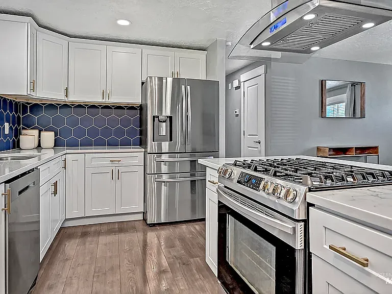 10818 W Marlinwood Dr — Photo 9