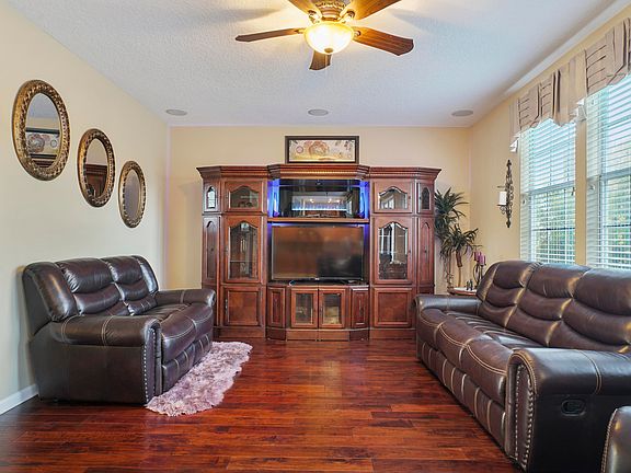 5th image of 408 Talbot Bay Dr