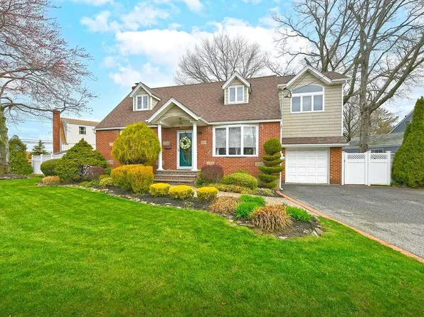 58 Croydon Drive, Bellmore, NY 11710