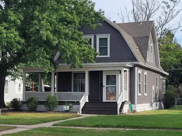 1117 W 1st St, Grand Island, NE 68801