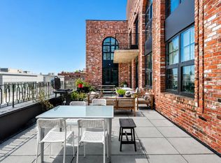 187 Kent Ave #611, Brooklyn, NY 11249