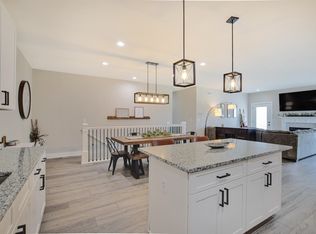 129 Bristle Way, Edgerton, WI 53534