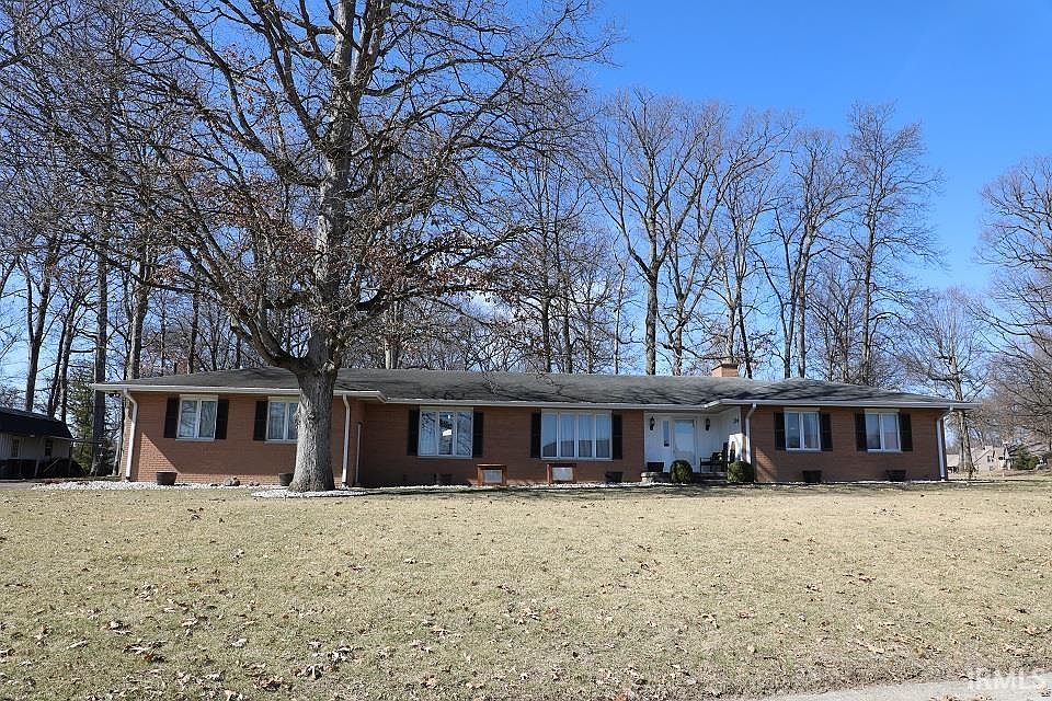 1st image of 206 N Manor Dr