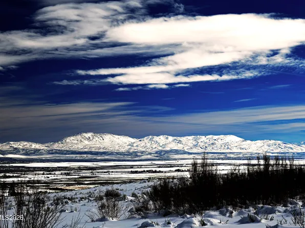 304 James Canyon Loop, Genoa, NV 89411