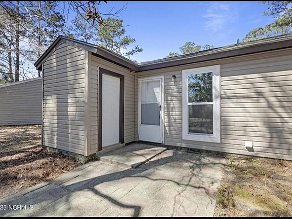 3rd image of 104 Twinwood Dr