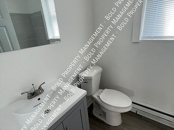 4th image of 338 Hollenbach St APT A