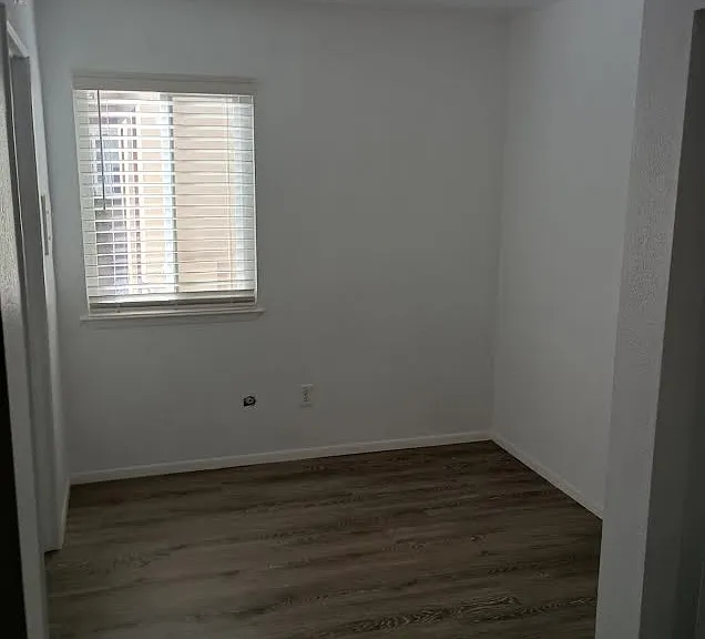 5365 Dunlop Dr — Photo 6