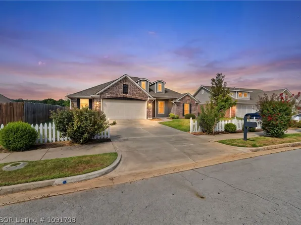 8912 Wildwood Way, Fort Smith, AR 72908