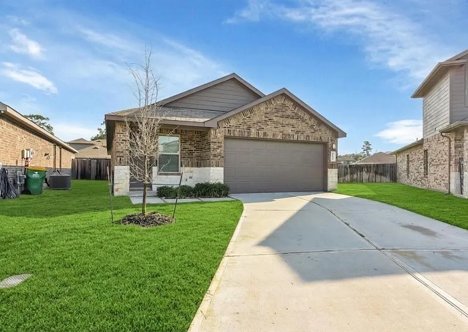 16831 Silent Pines Ct