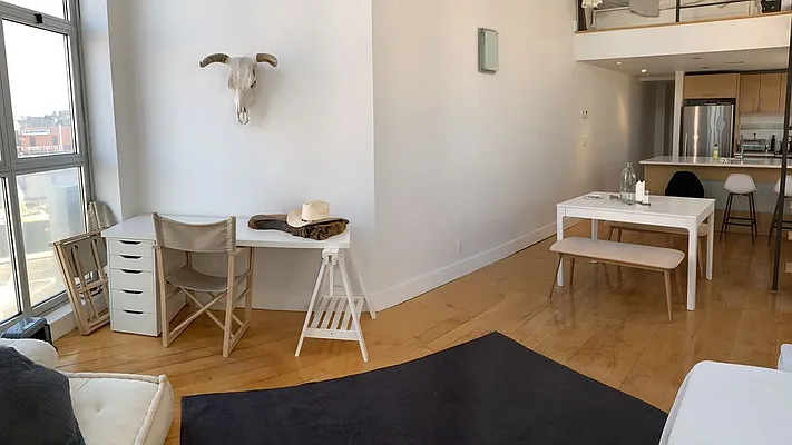 Rented by Nooklyn NYC LLC | media 19