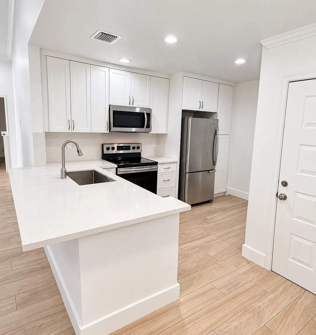 2 bed, 1150 sqft, $2,600 — Photo 2