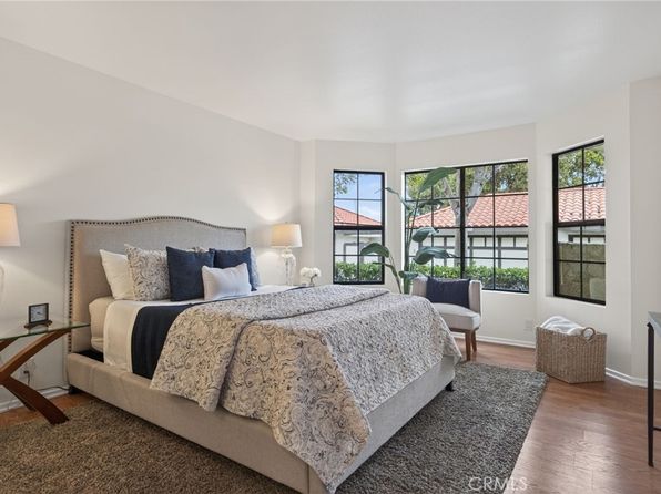 2 beds, 2 baths, 1,368 sqft house for sale in Oxnard, CA photo 29