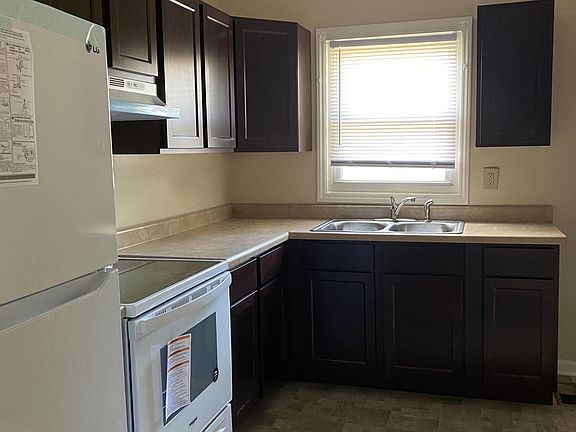 4th image of 2205 McCalla Ave