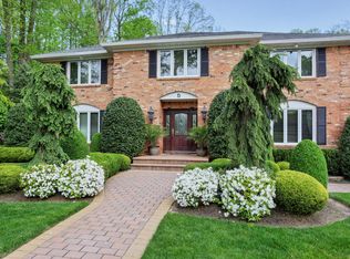 5 Charm Ct, Holmdel, NJ 07733