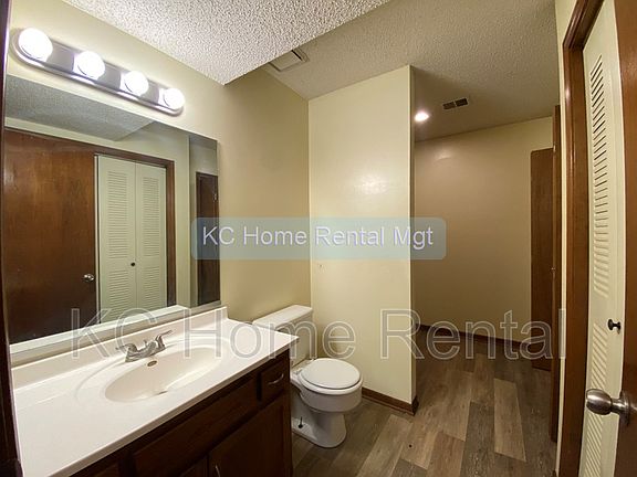 3rd image of 7818 N Camden Ave