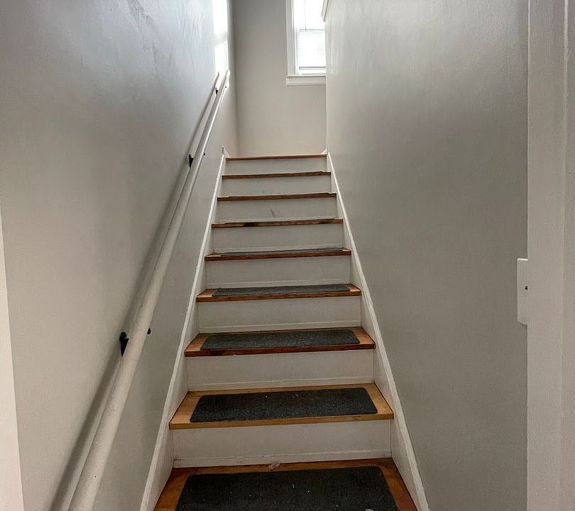 1st image of 3698 Somerset Ave