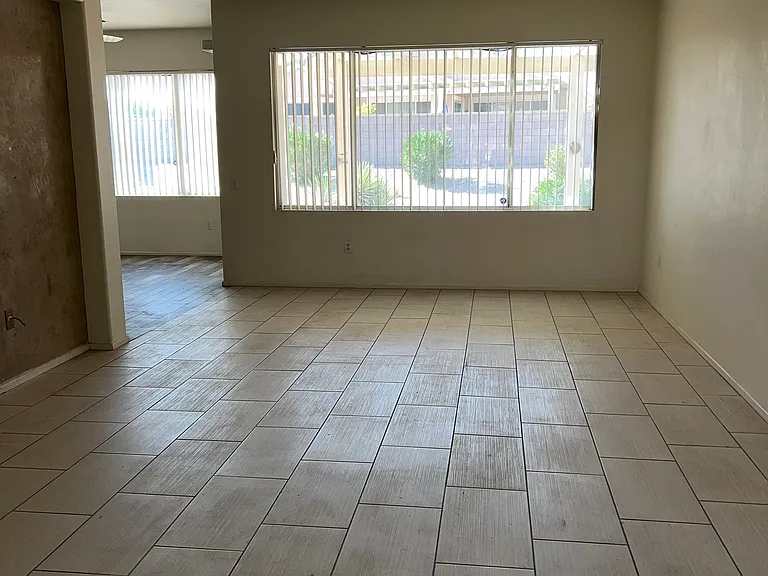 78010 Deerbrook Cir — Photo 2