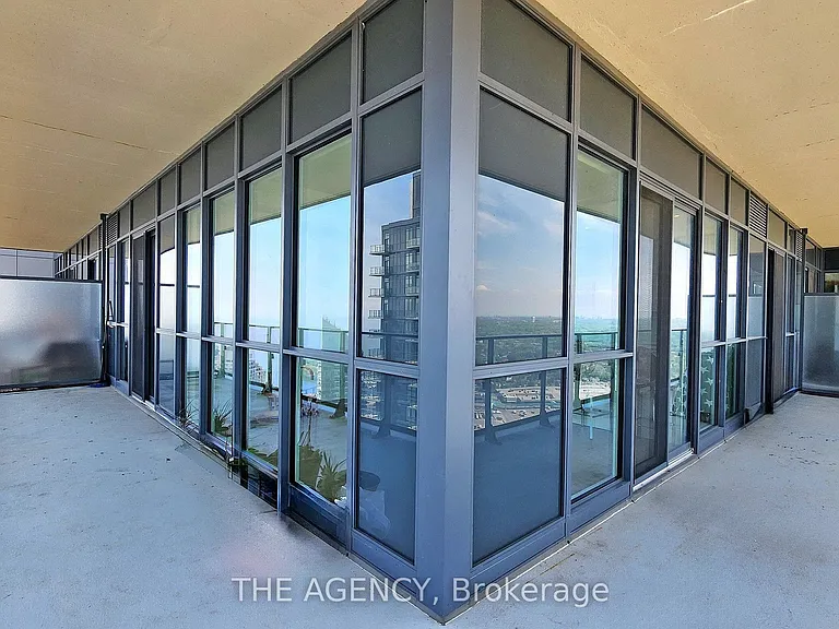 10 Park Lawn Rd #LPH09 — Photo 18