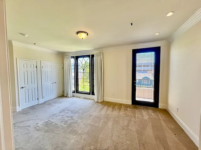 10305 Almayo Ave #301 — Photo 14