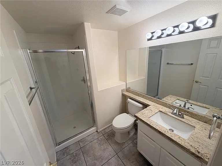 925 Lexington Cross Dr — Photo 15