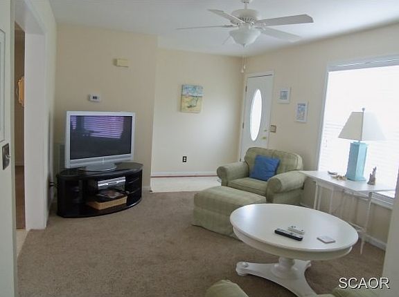 4th image of 38361 Milda Dr