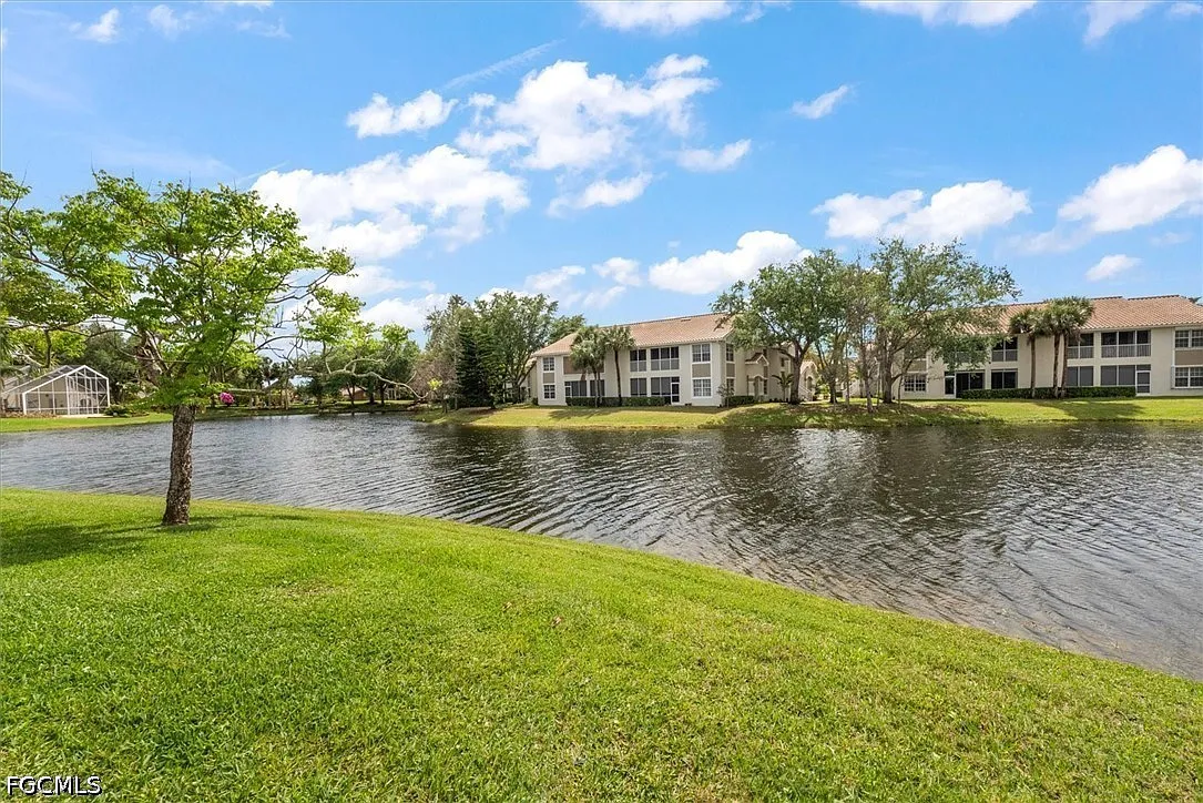 Building Photo - 9241 Bramble Ct