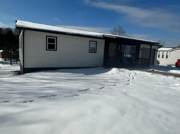 1524 Gatewood Rd, Fayetteville, WV 25840