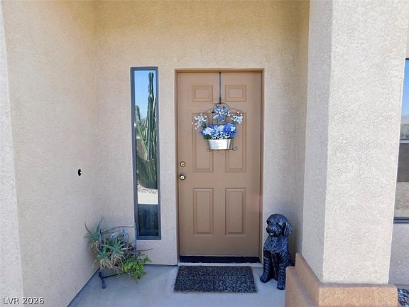 4th image of 1293 Country Club Dr