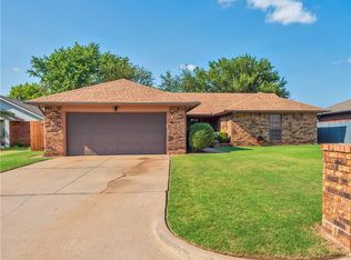 5 Alexis Ct, Oklahoma City, OK 73139