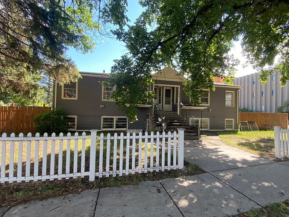 Picture from the front. The unit available is lower left.