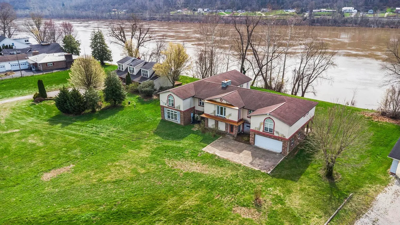 8396 County Road 107 photo 1